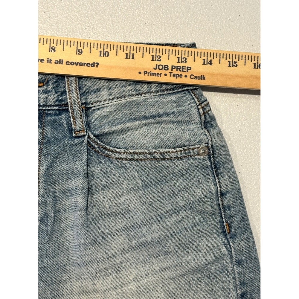 AEROPOSTALE Womens Denim Mom Shorts Light Wash Frayed Hem Size 00 - Picture 3 of 10